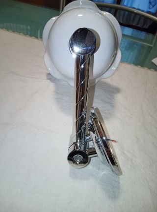 Lampada da parete bianca