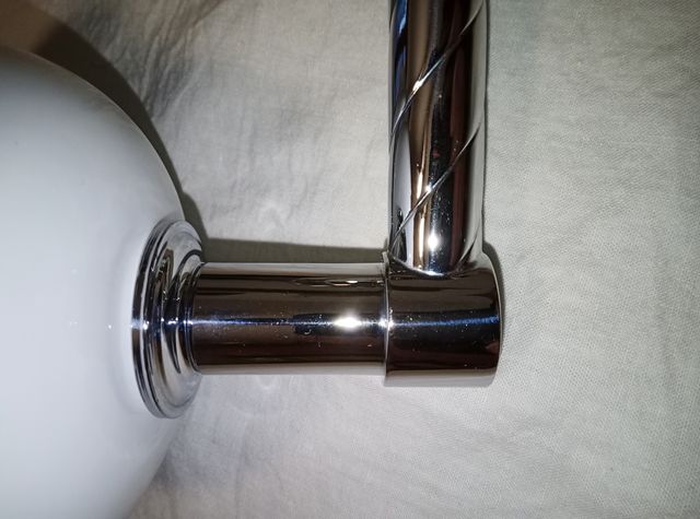 Lampada da parete bianca