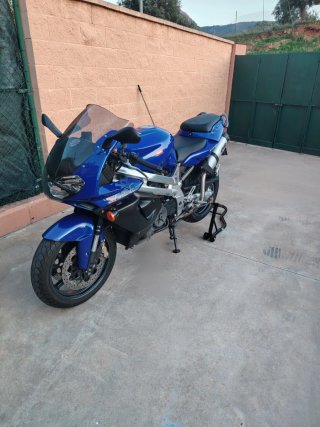 Aprilia sl 1000 falco - Azul