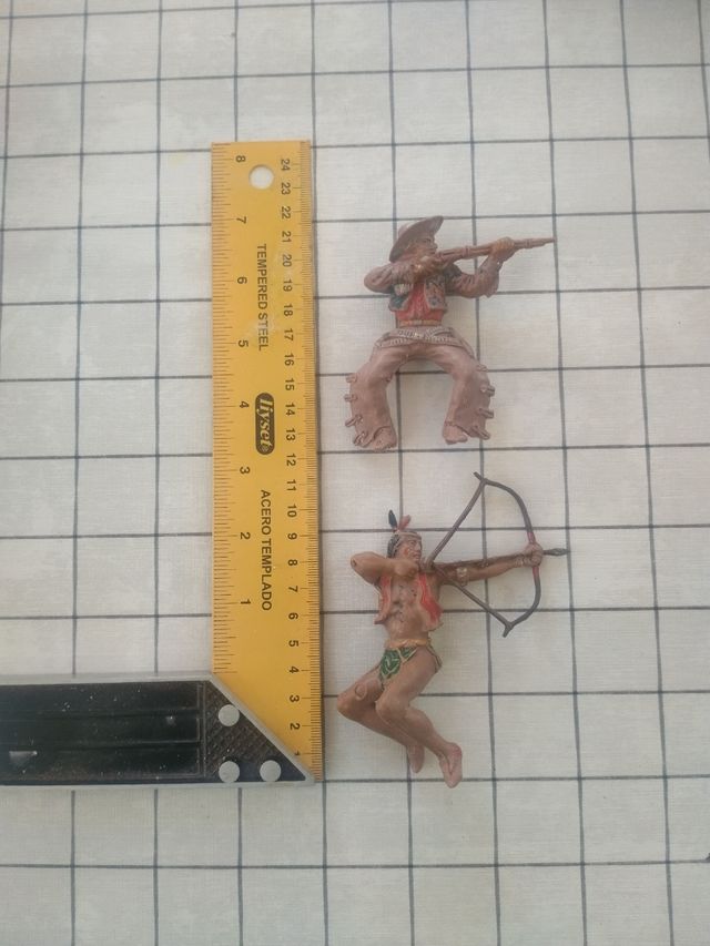 Figuras Vaquero & Indio posiblemente Lafredo