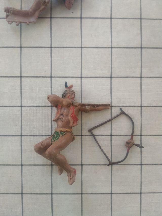 Figuras Vaquero & Indio posiblemente Lafredo