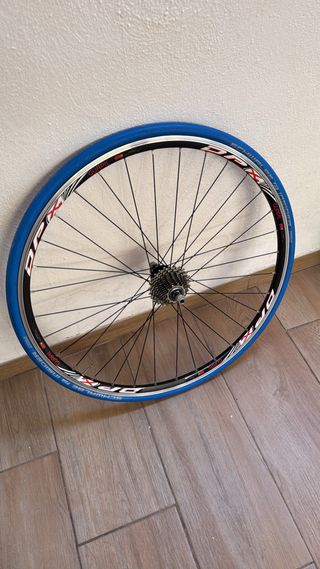 Rodillo Bkool smart pro + Rueda para rodillo.