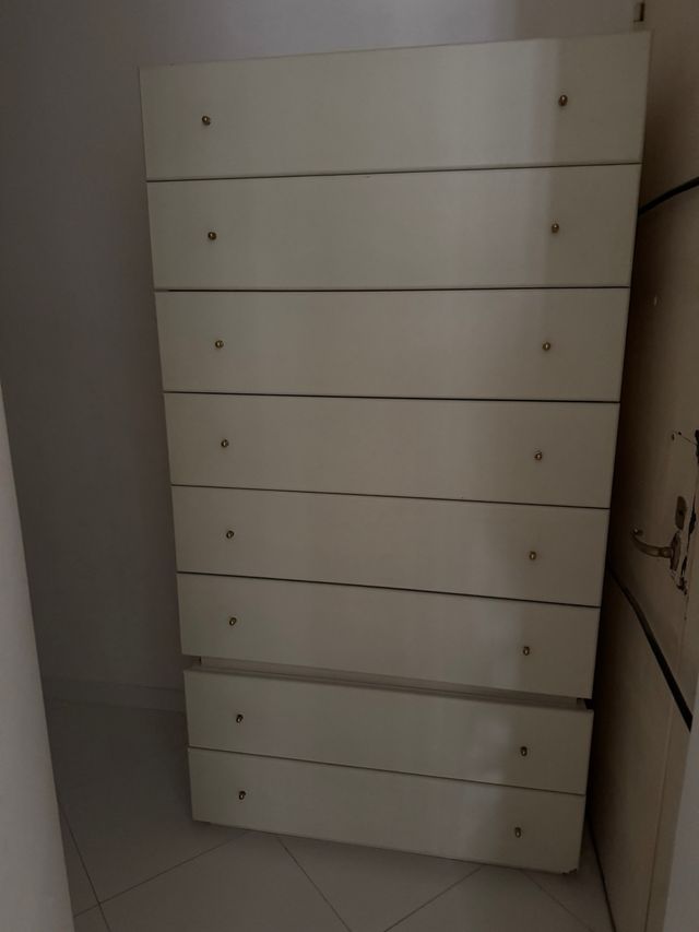 Cassettiera bianca 8 cassetti