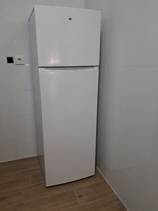 Frigorífico nuevo. Sin estrenar