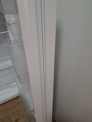Frigorífico nuevo. Sin estrenar