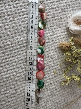 Pulsera de piedras naturales rojas y verdes