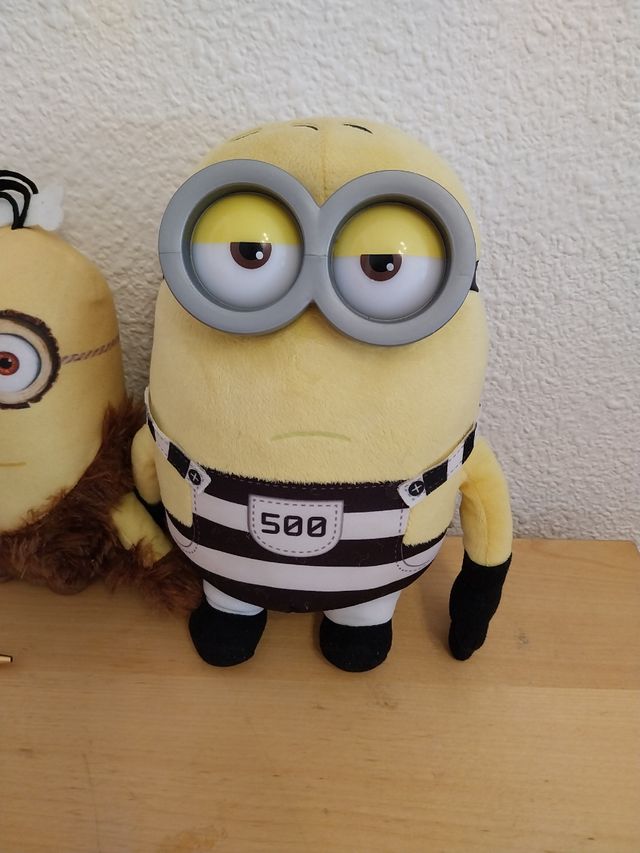 4 Peluches Minions