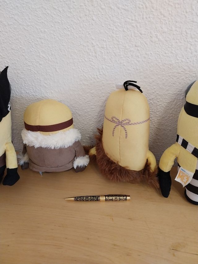 4 Peluches Minions
