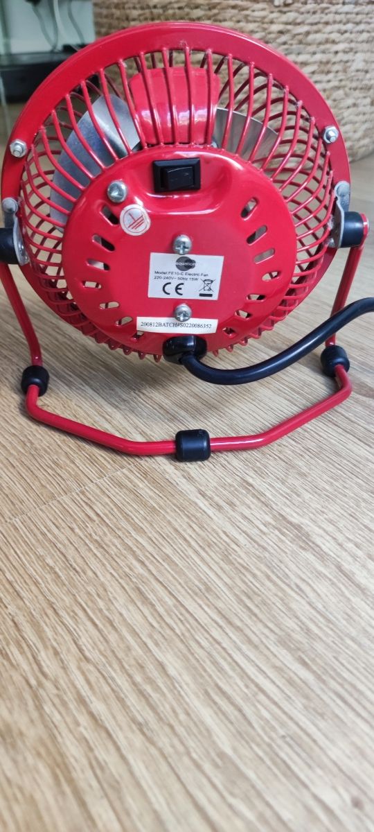 Ventilador Equation rojo - Escritorio