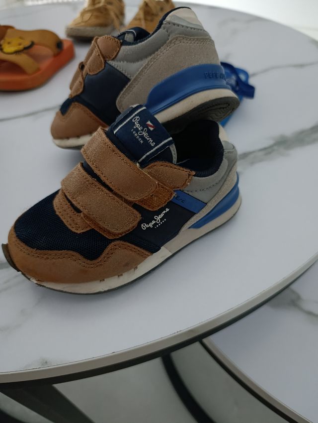 8 zapatos niño - varios estilos