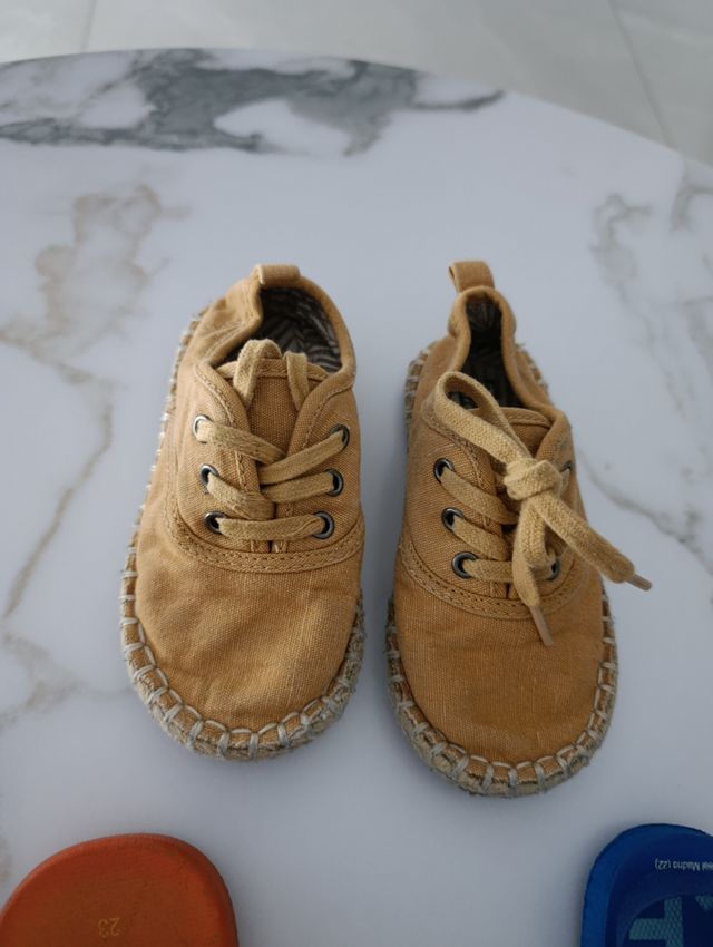 8 zapatos niño - varios estilos