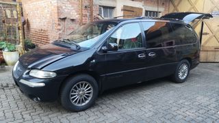 Chrysler Town and Country 1999
