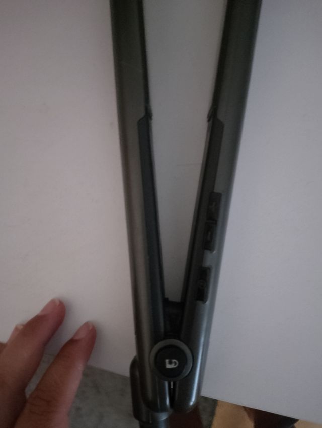 Plancha para el pelo Kipozi - Negra y Gris