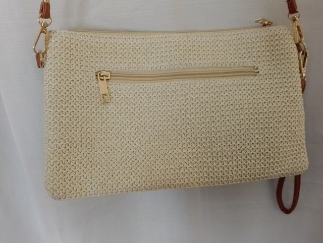 Bolso bandolera beige y marrón
