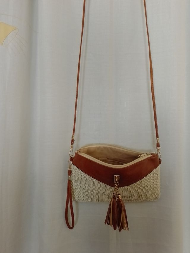 Bolso bandolera beige y marrón