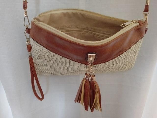 Bolso bandolera beige y marrón