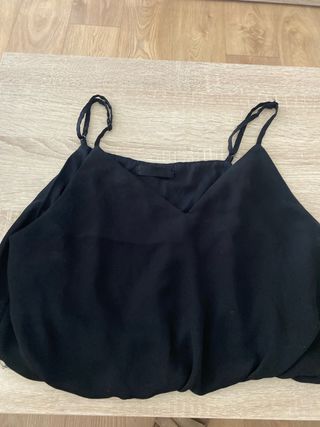 Blusa negra tirantes