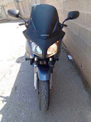 Honda CBF 600 - Moto