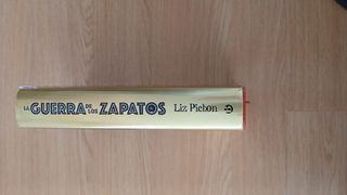 La Guerra de los Zapatos (Spanish Edition)
