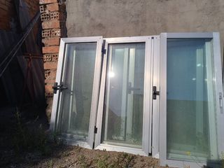 Ventanas aluminio doble cristal con sus marcos.