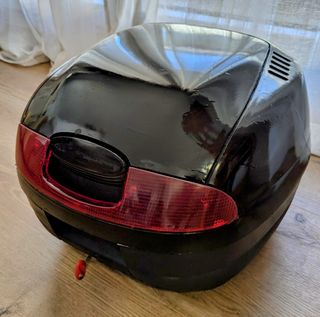 Baúl Shad SH25 con Respaldo