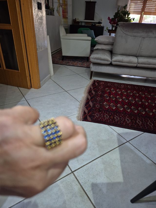 Anello oro 9kt | 28 Zaffiri