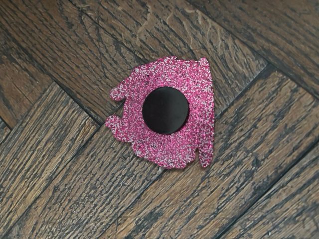 Bolígrafos, imanes, sujeta moviles, llaveros