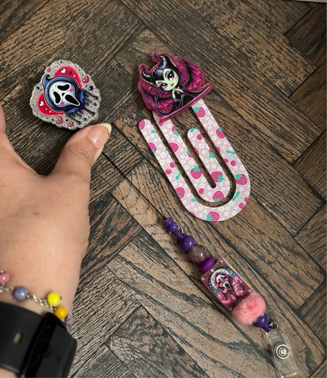 Bolígrafos, imanes, sujeta moviles, llaveros