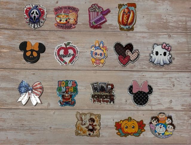 Bolígrafos, imanes, sujeta moviles, llaveros