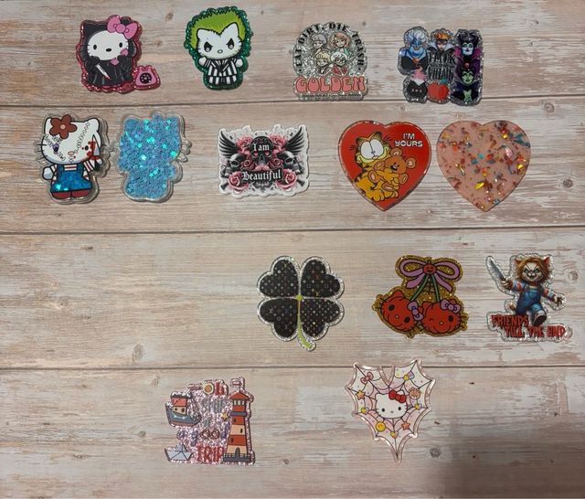 Bolígrafos, imanes, sujeta moviles, llaveros