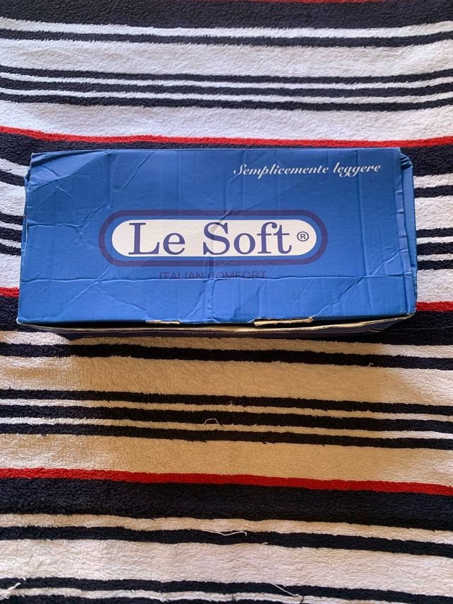 Zuecos Le Soft negros