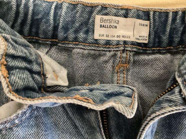 Jeans Bershka Balloon - Talla S