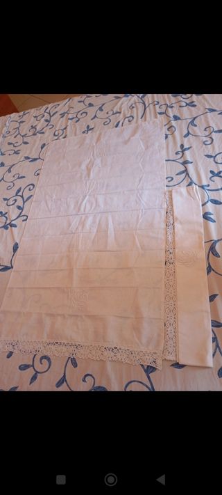 2 Asciugamani Teli Ricamati Vintage in Cotone