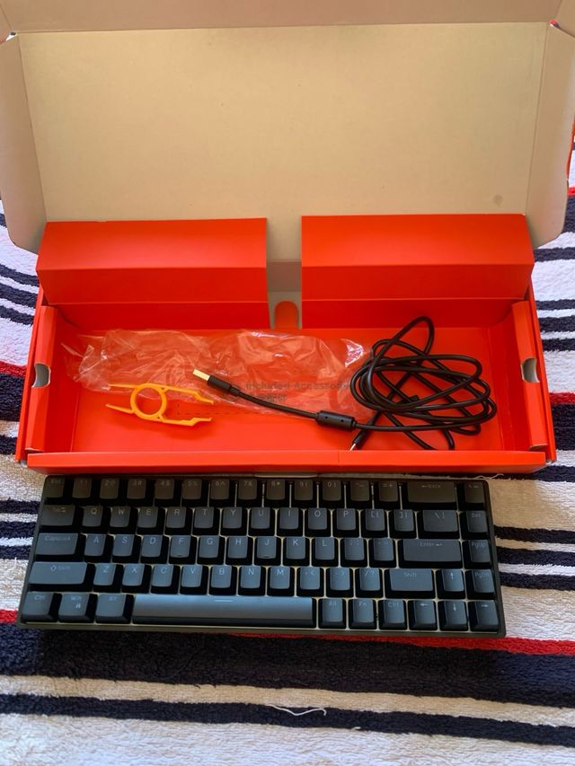 Teclado Raven - Inalámbrico Negro