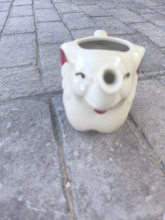 Frasco de elefante de porcelana vintage