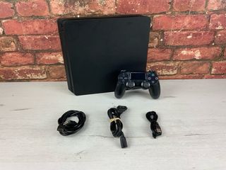 Consola PlayStation 4 Slim 1TB