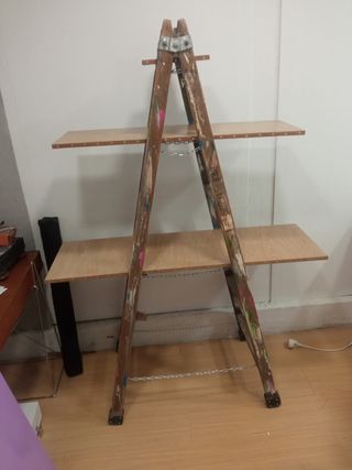Estanteria escalera vintage