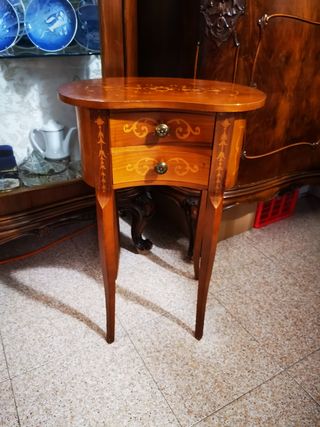 Mobiletti anni '40 stile lombardo