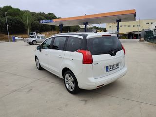 Peugeot 5008 1.6 hdi 120cv style 7 plzas 2015