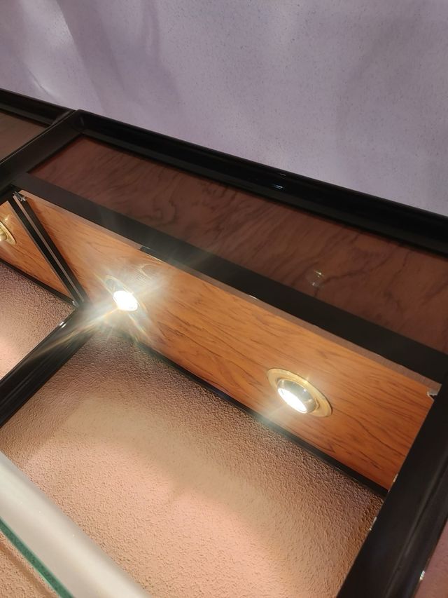 Estanterias cristal metal - 38 uds.