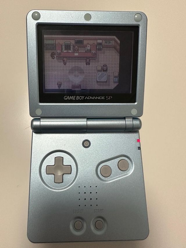 Gameboy Advance SP + Manuales, Caja, Cargador