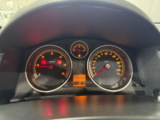 Opel Astra 1.9 CDTI 150CV