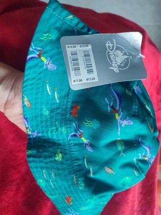 Gorro Disney Pixar reversible Lucca 