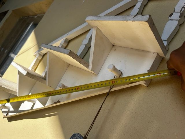 Scaletta legno bianca portavasi