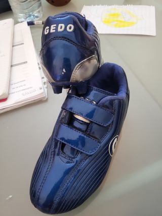 Botas fútbol niño Gedo 32
