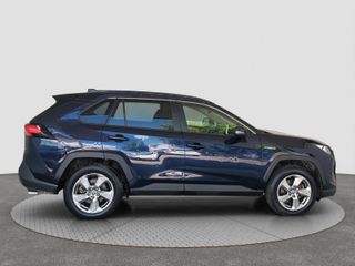 TOYOTA RAV4 220H ADVANCE