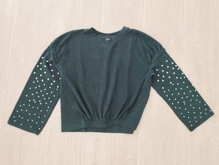 Jersey verde con perlas