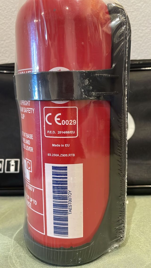 MINI ESTINTORE TOYOTA  BRAND TOYOTA  NUOVO ANCORA 