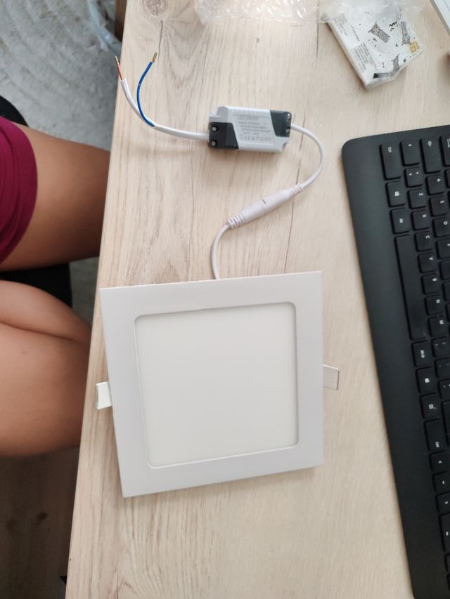 Foco LED empotrable cuadrado