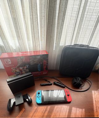 Nintendo Switch+Mario Kart 8+maletin+caja original